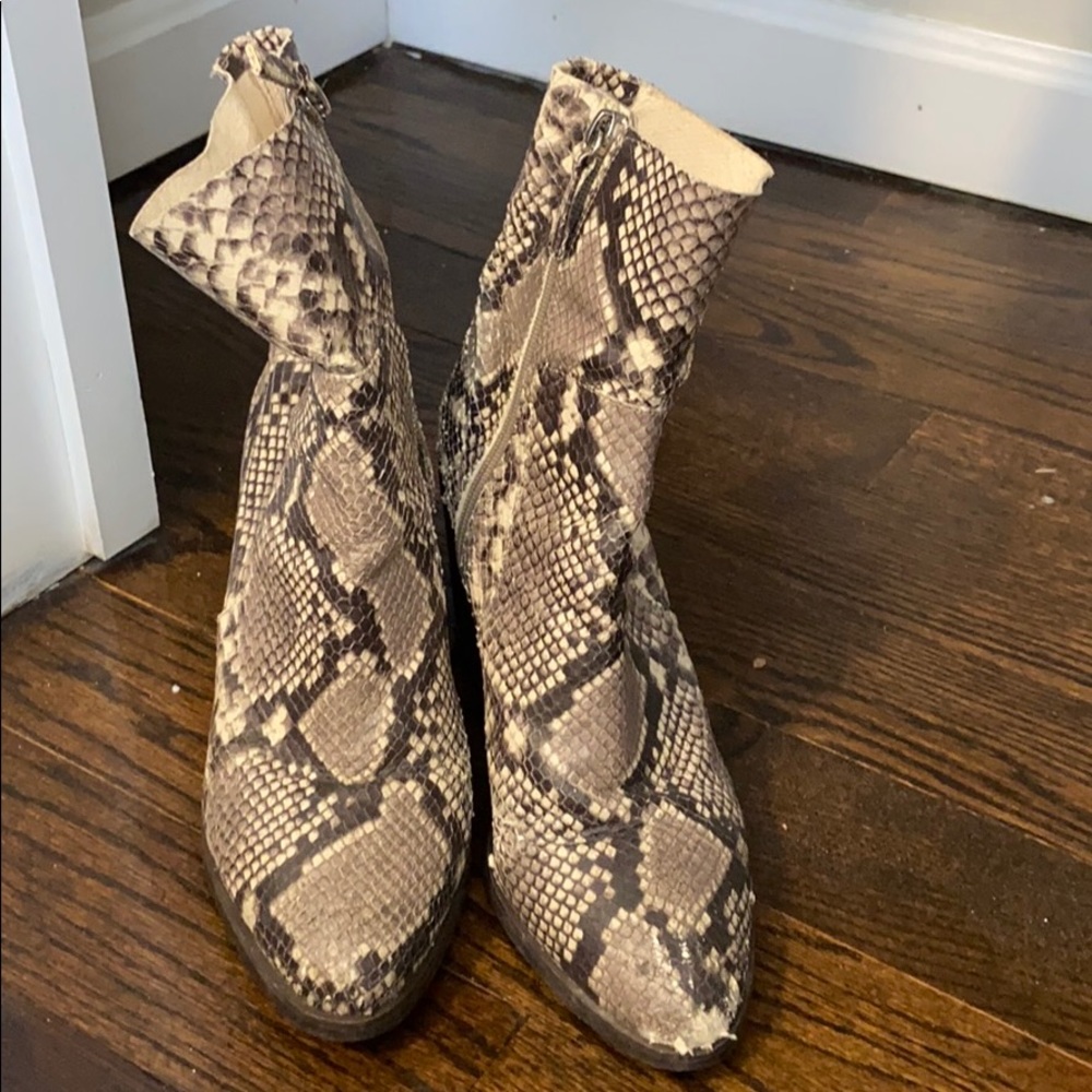 Steve Madden snake skin booties!